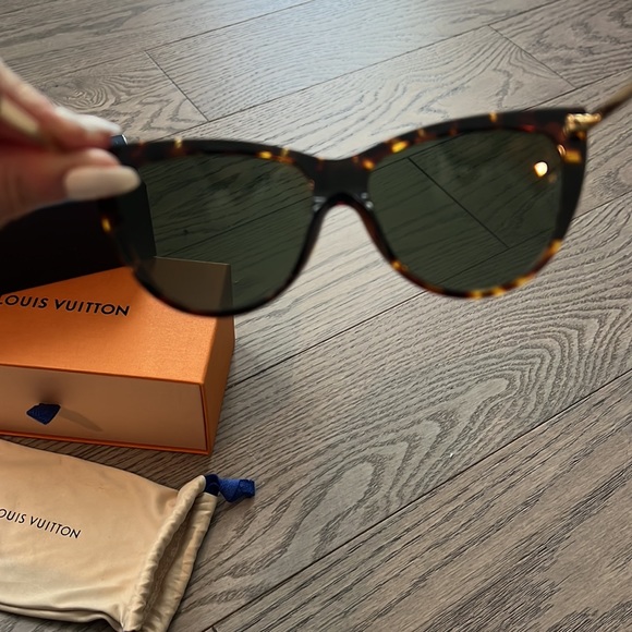 ⭐️BNWT LA BOUM LOUIS VUITTON SUNGLASSES⭐️ Z1038E Dark Tortoise - Picture 5 of 5